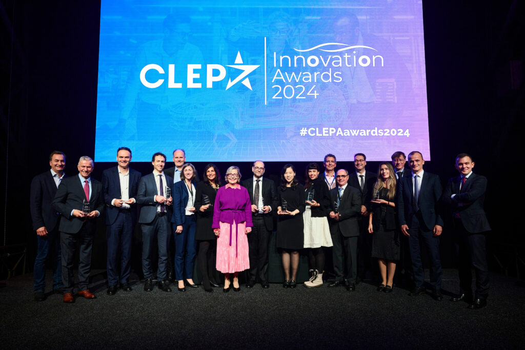 Ceremonia de premios Clepa de la industria automotriz categoría verde