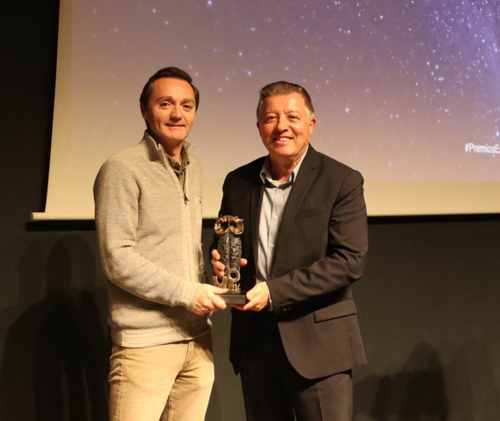 Nutai galardonada en los Premios a la Excelencia Profesional por su Innovación y Transformación Digital 1 Sistema SIX HEAD de Nutai para inspección y detección de defectos en chapa del sector automotriz
